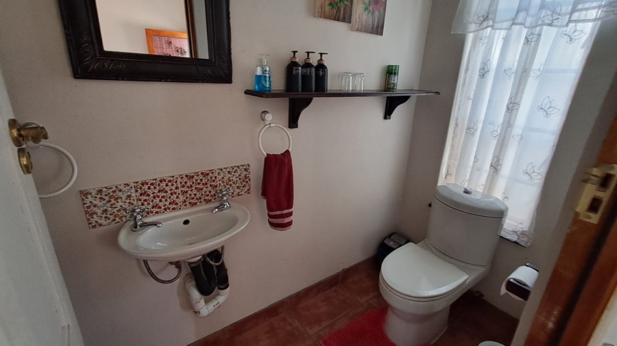 6 Bedroom Property for Sale in Parys Free State